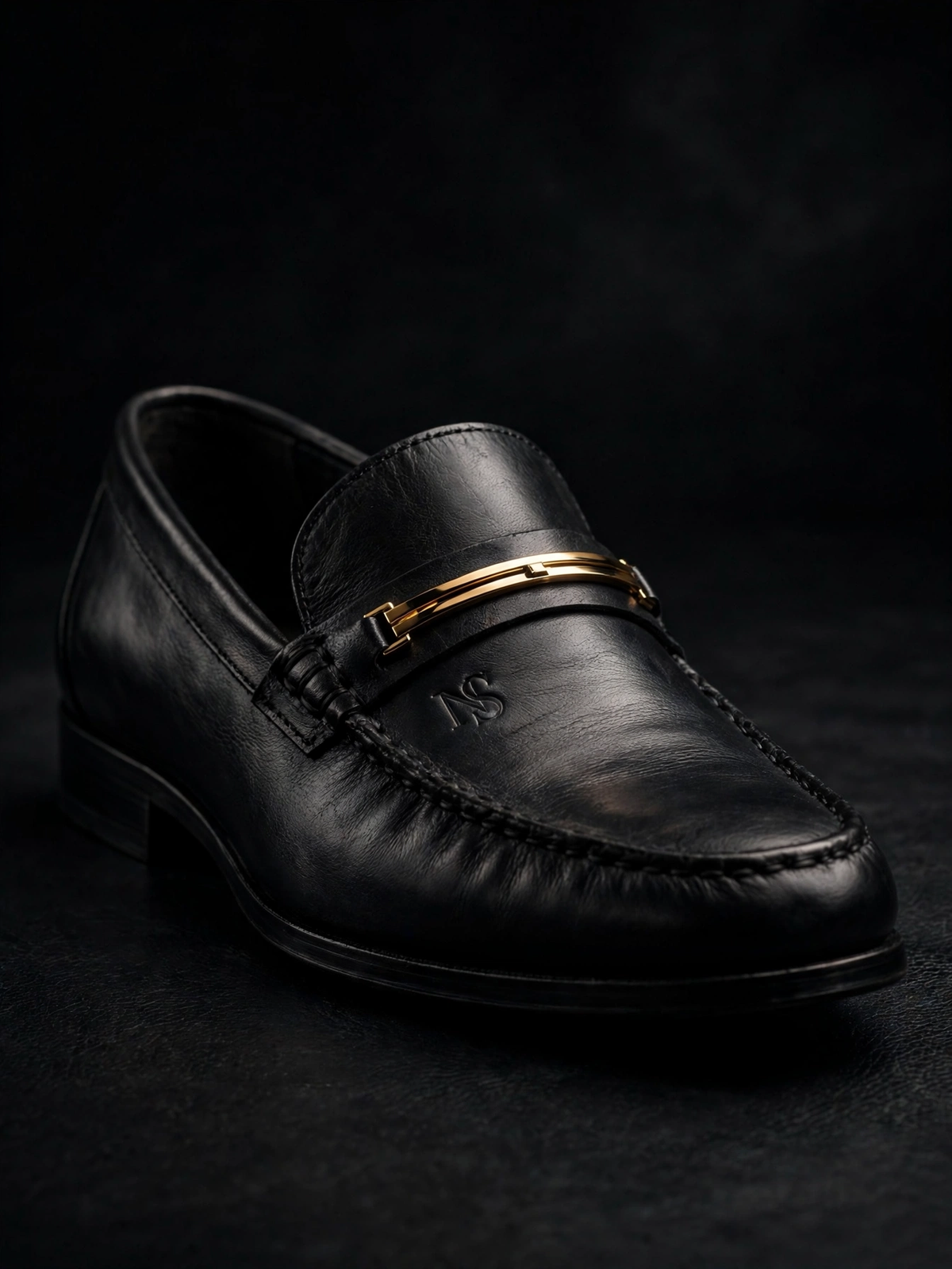 NIGHT SHIFT Black Leather Loafer